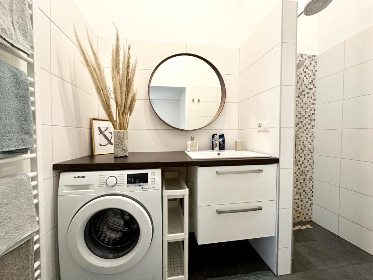 Book-A-Room Panda-Apartments เวียนนา ภายนอก รูปภาพ