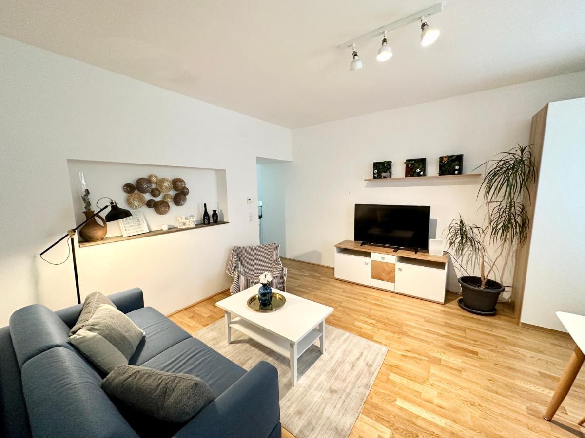 Book-A-Room Panda-Apartments เวียนนา ภายนอก รูปภาพ