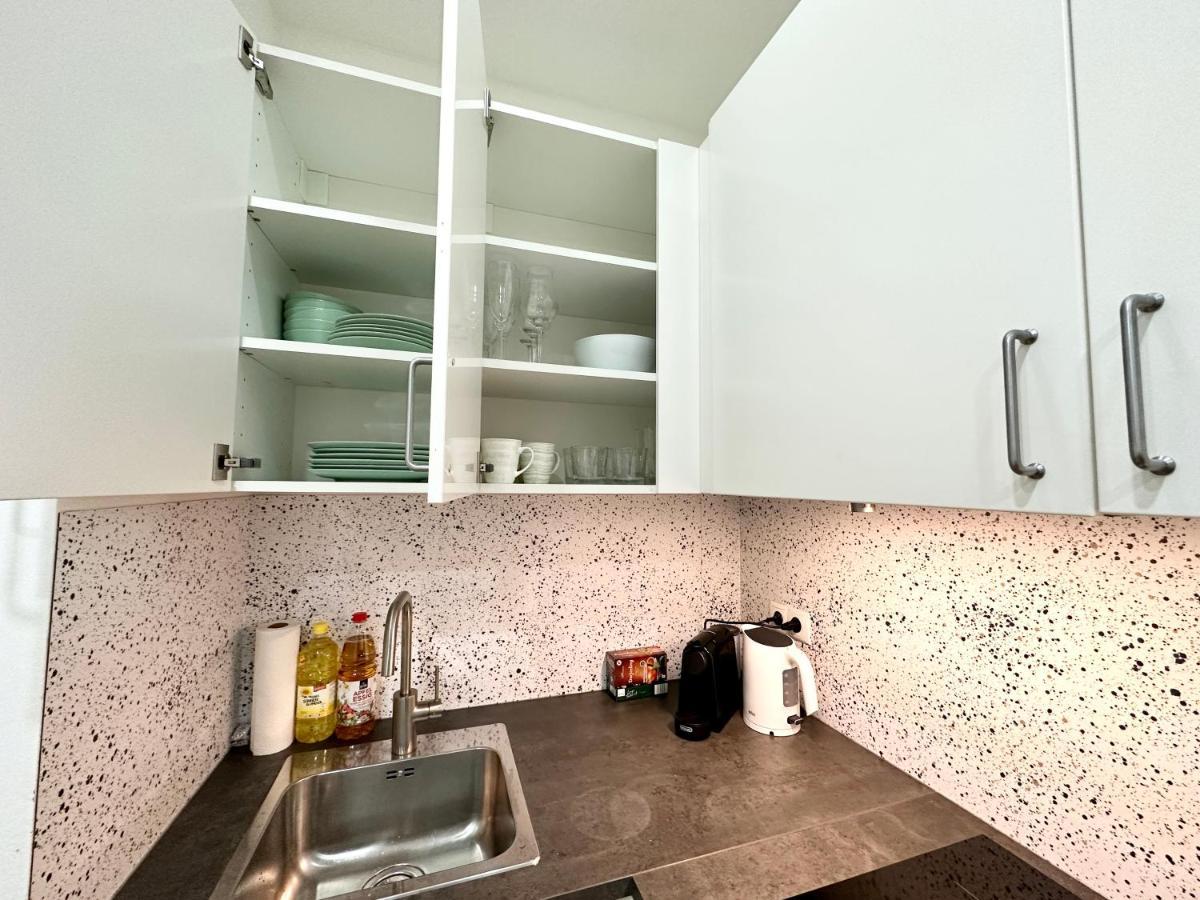Book-A-Room Panda-Apartments เวียนนา ภายนอก รูปภาพ